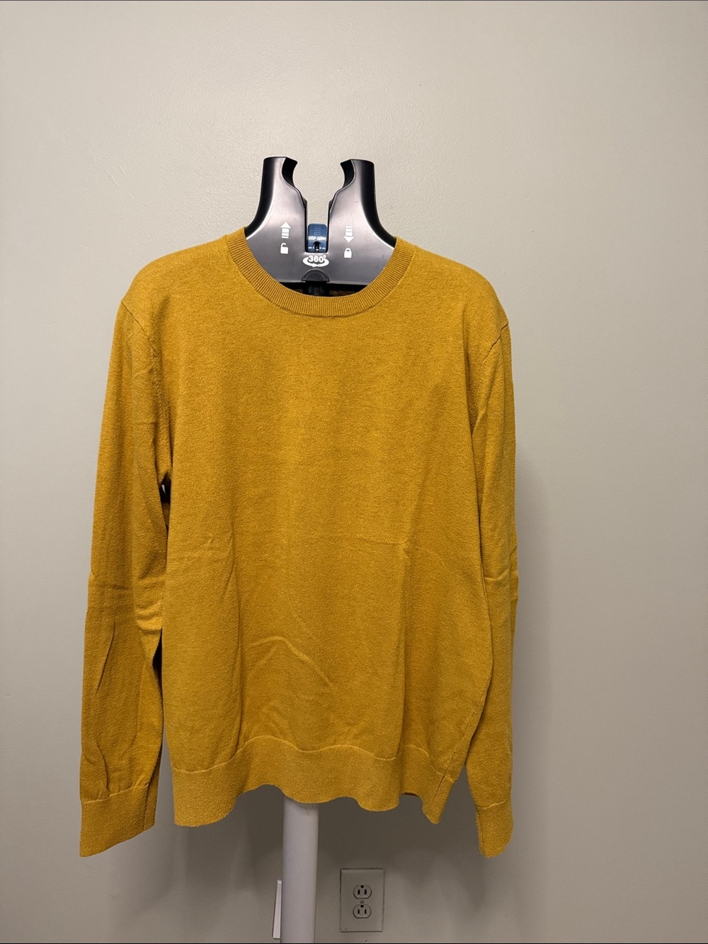 Banana Republic Men's Crewneck Sweater in Mustard Yellow